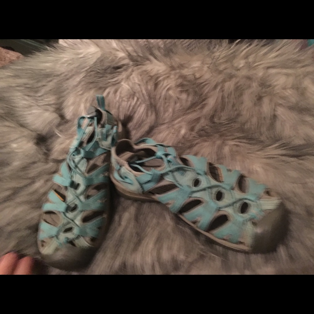 Keen shoes, size 8